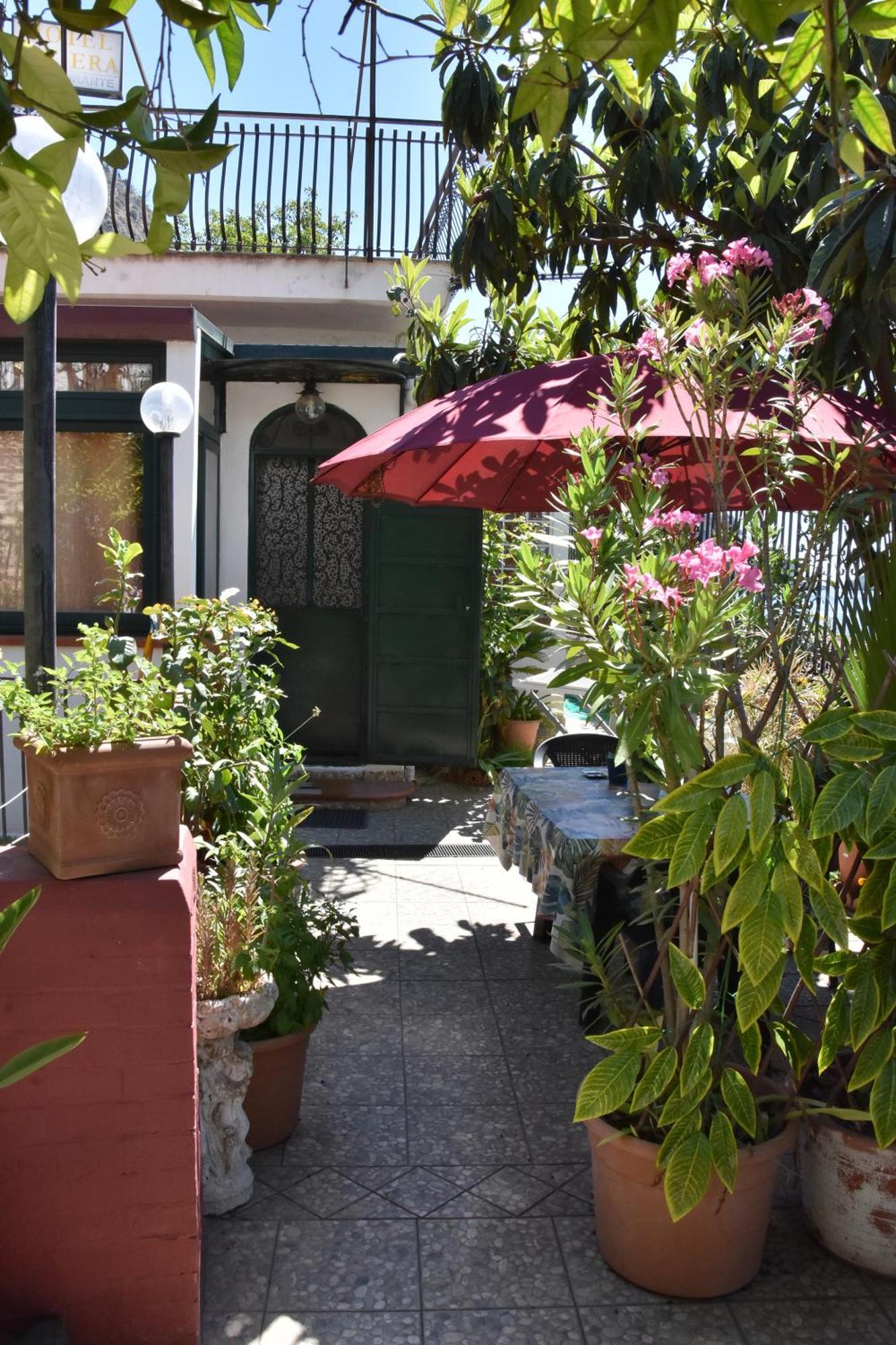 Holiday Home Gionny & Mary Taormina Eksteriør billede